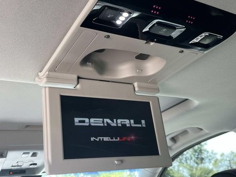 Used 2019 GMC Yukon Denali w/ Denali Ultimate Package AWD/4WD image 20