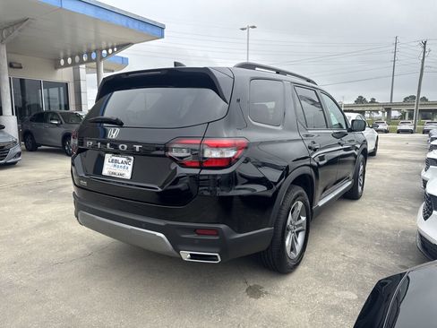 Certified 2026 Honda Pilot EX-L image 7