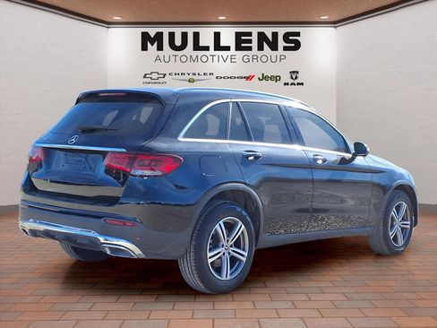 Used 2021 Mercedes-Benz GLC 300 image 3