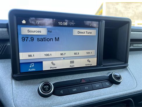 Used 2023 Ford Maverick XLT image 13