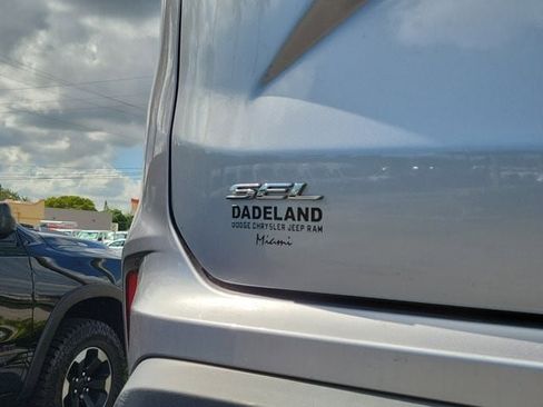 Used 2024 Ford Edge SEL image 7