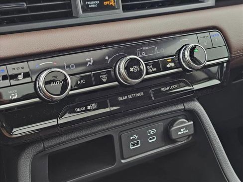 New 2025 Honda Pilot Elite image 17