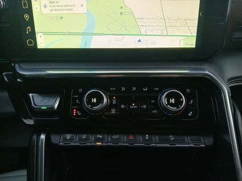 Used 2024 GMC Sierra 2500 Denali Ultimate image 25