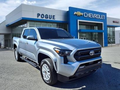 Used 2025 Toyota Tacoma SR