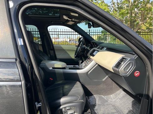 Used 2015 Land Rover Range Rover Sport HSE image 20