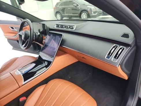 Used 2023 Mercedes-Benz S 500 S 500 4MATIC image 26