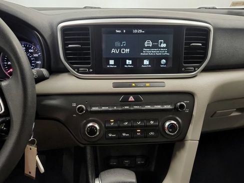 Used 2020 Kia Sportage LX FWD image 33