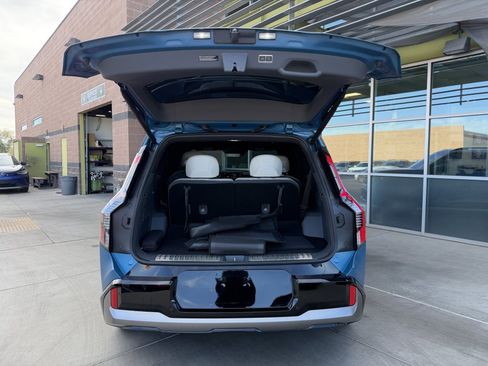 Used 2024 Kia EV9 GT-Line image 41