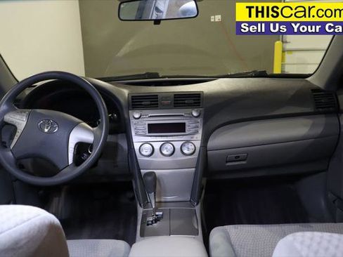 Used 2011 Toyota Camry LE image 16