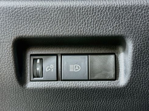 Used 2025 Toyota RAV4 LE AWD/4WD image 16