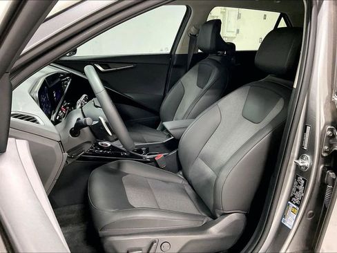 Used 2024 Kia Niro Wind w/ Wind Preserve Package FWD image 31