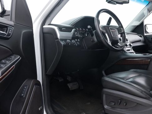 Used 2018 GMC Yukon SLT w/ Premium Edition image 26