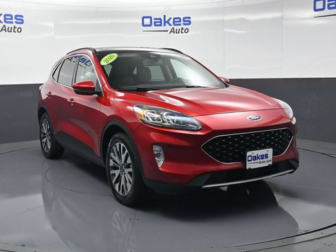 Used 2020 Ford Escape Titanium AWD/4WD image 3