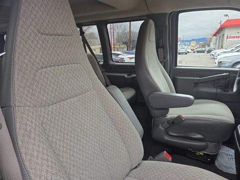 Used 2023 Chevrolet Express 3500 LT w/ LT Preferred Equipment Group image 12