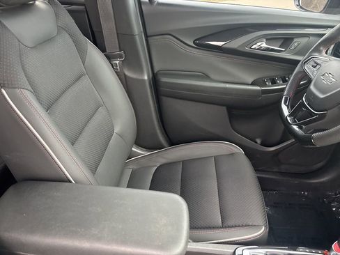 Used 2022 Chevrolet TrailBlazer RS FWD image 28