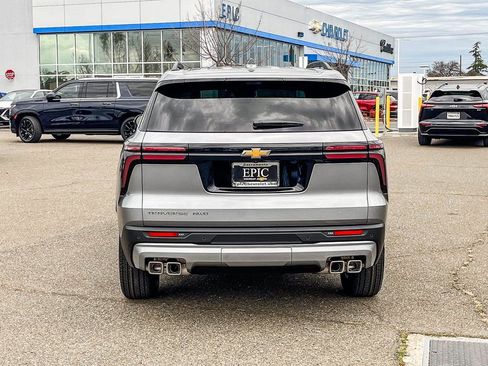 New 2026 Chevrolet Traverse LT w/ Enhanced Driving Package image 3
