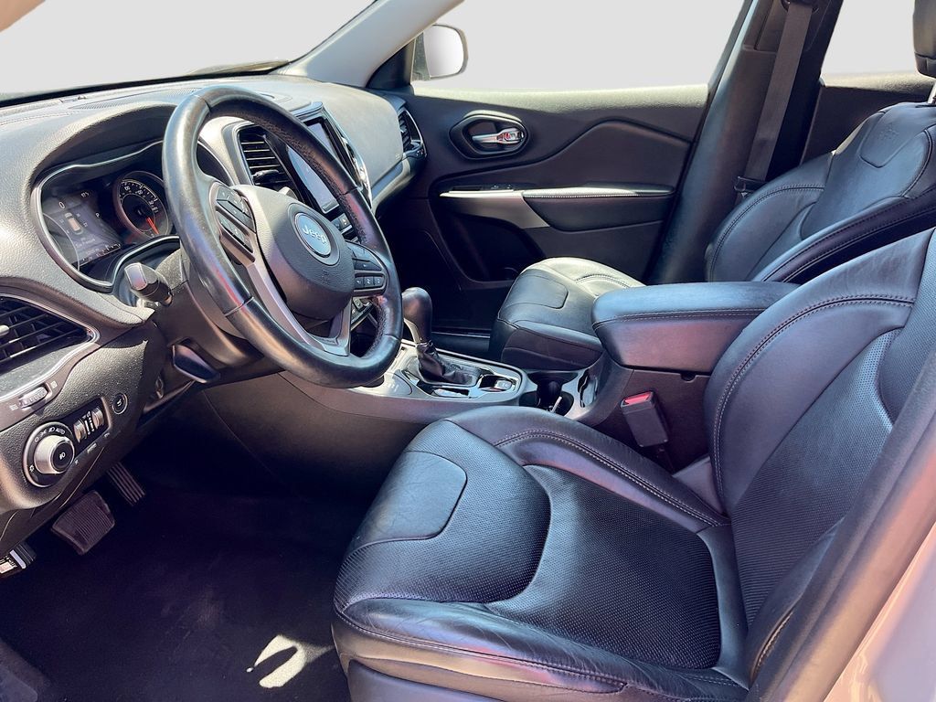 Used 2021 Jeep Cherokee Limited w/ Elite Package AWD/4WD image 21