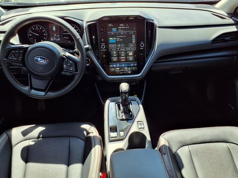 Certified 2025 Subaru Crosstrek 2.5i Limited w/ Crosstrek Mirror Package image 4