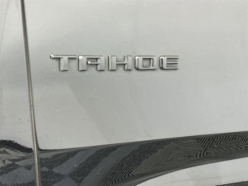 Used 2023 Chevrolet Tahoe Z71 w/ Luxury Package image 10