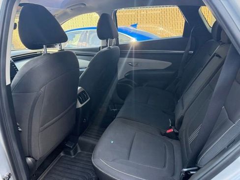 Used 2023 Hyundai Tucson SEL FWD image 3