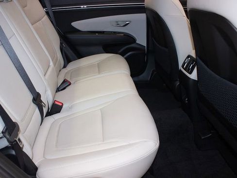 Used 2023 Hyundai Tucson Limited image 12