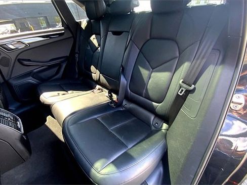 Used 2023 Porsche Macan image 41
