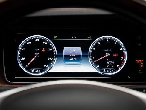 Used 2016 Mercedes-Benz S 550 4MATIC Sedan image 47