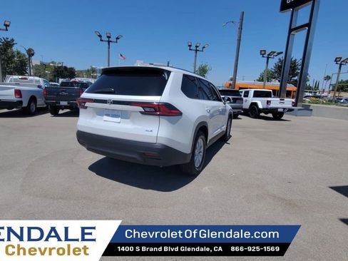 Used 2026 Toyota Grand Highlander FWD image 7