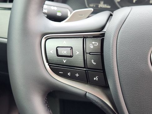 Used 2025 Lexus ES 350 w/ Premium Package image 32