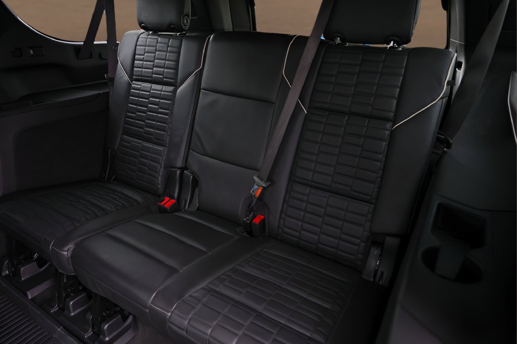 Used 2024 Cadillac Escalade ESV Sport Platinum w/ LPO, ONYX Package AWD/4WD image 25