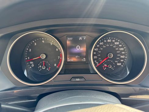 Used 2020 Volkswagen Tiguan SE w/ Panoramic Sunroof Package image 23