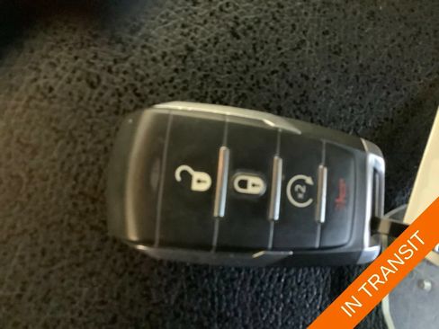 Used 2022 RAM 1500 Big Horn AWD/4WD image 24
