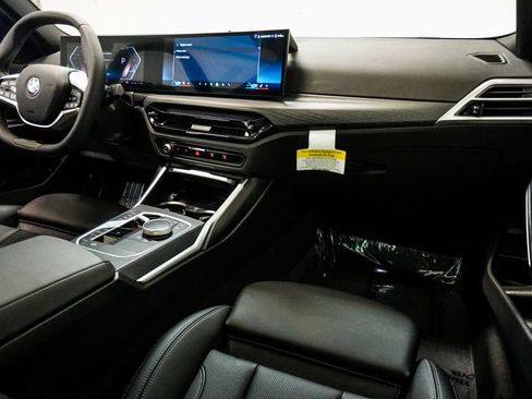 Used 2025 BMW 330i Sedan RWD image 12