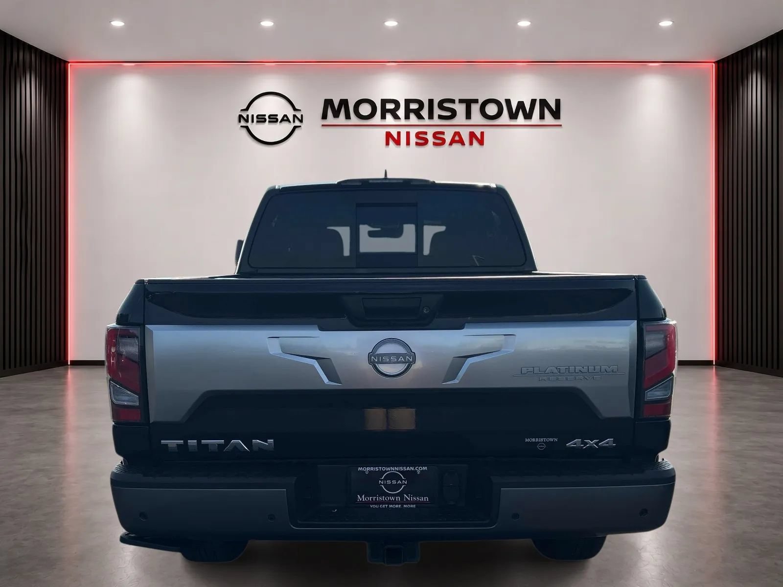 Used 2023 Nissan Titan Platinum Reserve w/ Moonroof Package AWD/4WD image 4