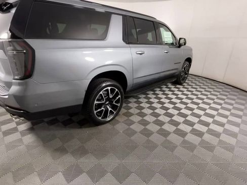 New 2026 Chevrolet Suburban RST w/ Comfort Package image 9