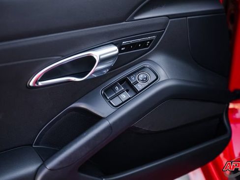 Used 2014 Porsche Cayman RWD image 58