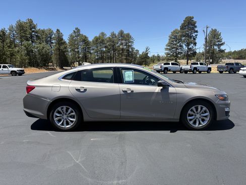 Used 2023 Chevrolet Malibu LT FWD image 7