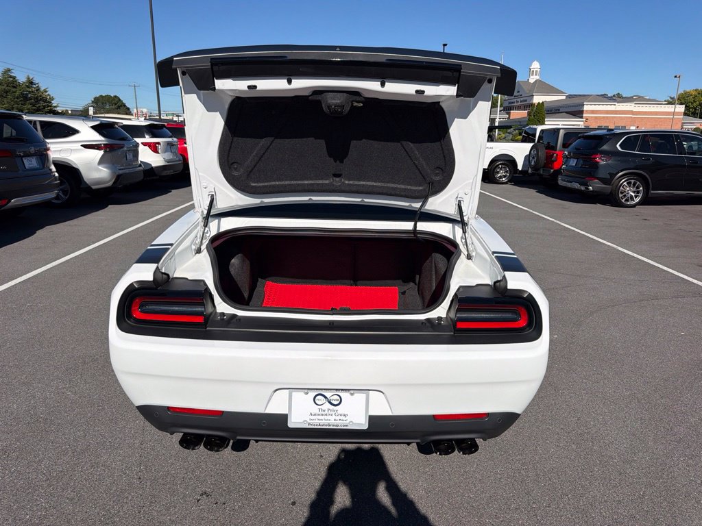 Used 2022 Dodge Challenger R/T Scat Pack w/ Shaker Package RWD image 10