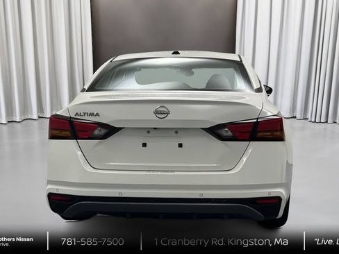New 2026 Nissan Altima 2.5 SV FWD image 6