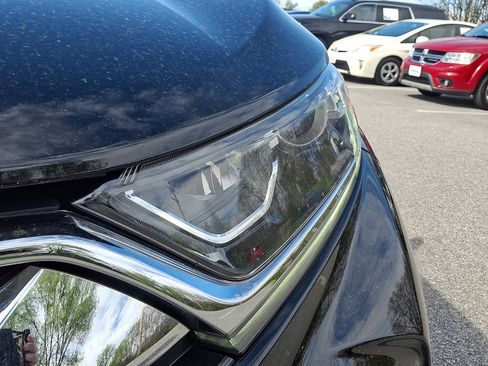 Used 2018 Honda CR-V LX image 9