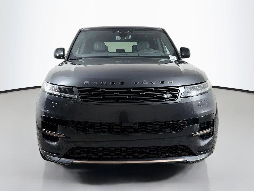 New 2027 Land Rover Range Rover Sport Dynamic SE AWD/4WD image 2