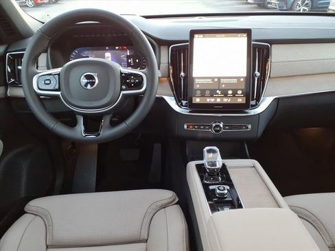 New 2026 Volvo XC90 B6 Ultra w/ Protection Package AWD/4WD image 13