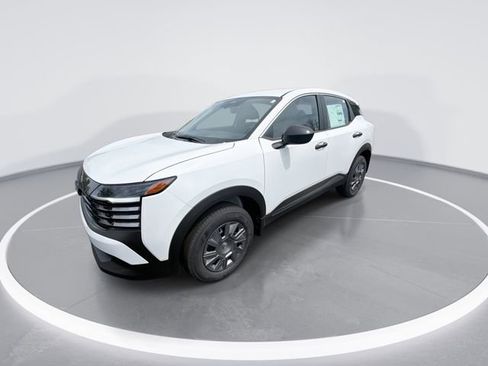 New 2026 Nissan Kicks S FWD image 4