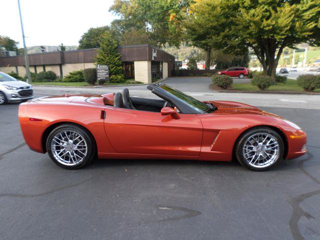Used 2005 Chevrolet Corvette Convertible w/ Preferred Equipment Group RWD image 16