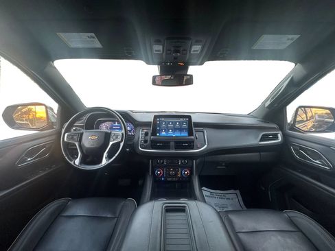Used 2023 Chevrolet Suburban Premier RWD image 14