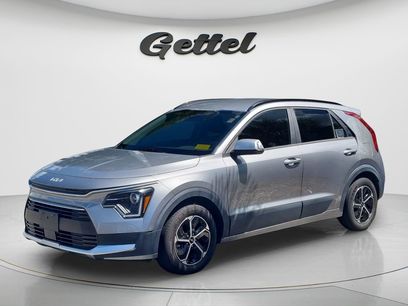 Used 2023 Kia Niro EX