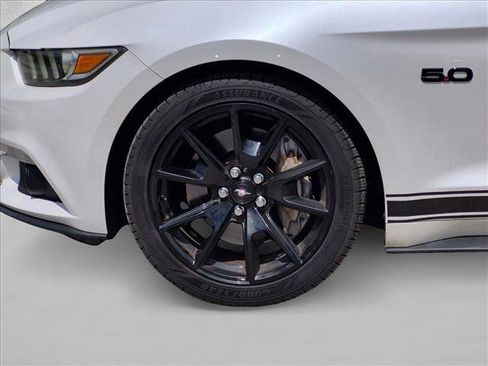 Used 2017 Ford Mustang GT Premium w/ Equipment Group 401A RWD image 9