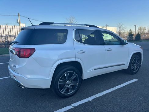 Used 2018 GMC Acadia Denali w/ Technology Package AWD/4WD image 9