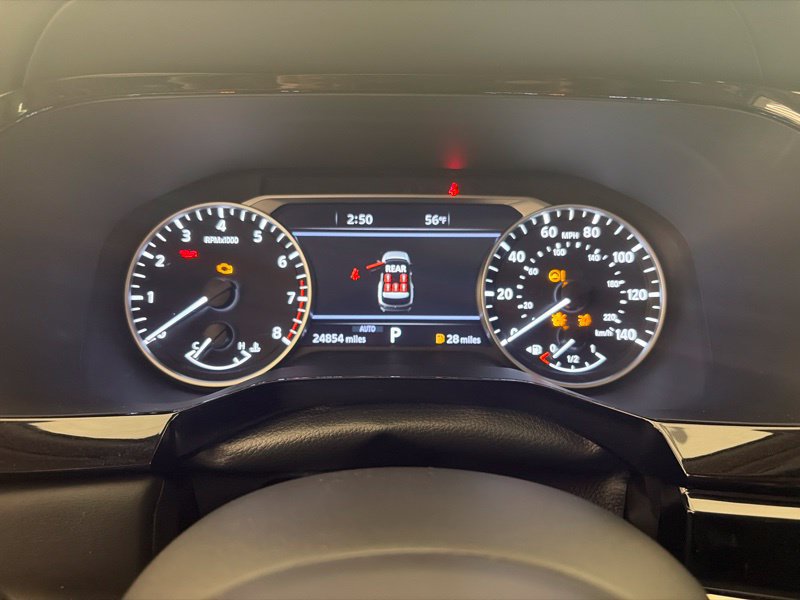 Used 2025 Nissan Pathfinder SL w/ SL Premium Package AWD/4WD image 32