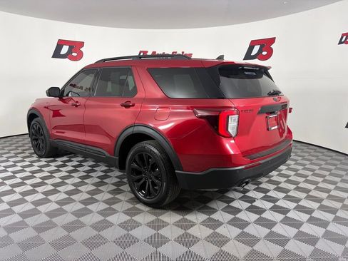 Used 2023 Ford Explorer ST-Line AWD/4WD image 4